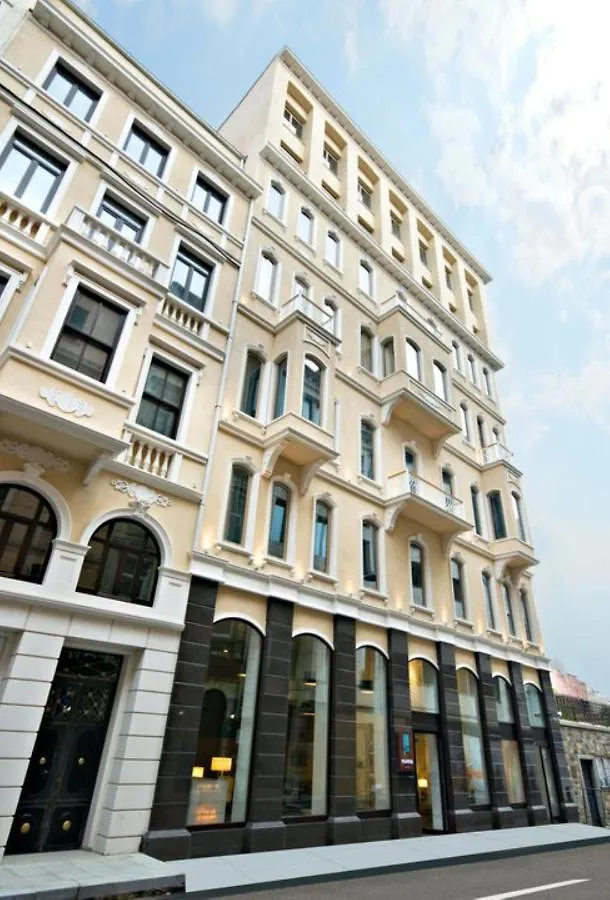 Miapera Hotel And Spa contacts
